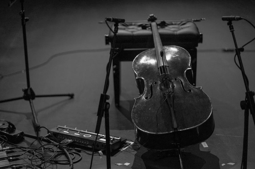 cello auf Bühne